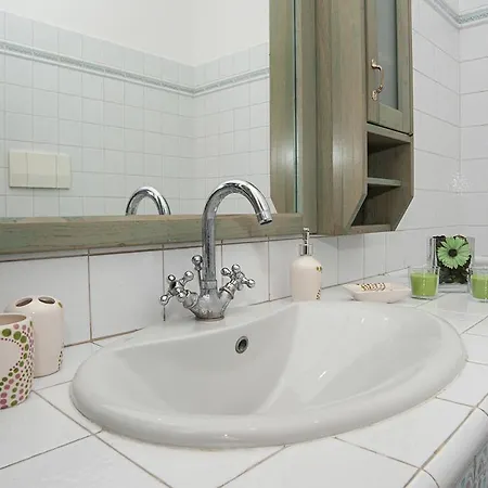 Visconti Holiday House, Luxury With Jacuzzi Vakantiehuis Rome