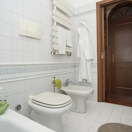 Visconti Holiday House, Luxury With Jacuzzi